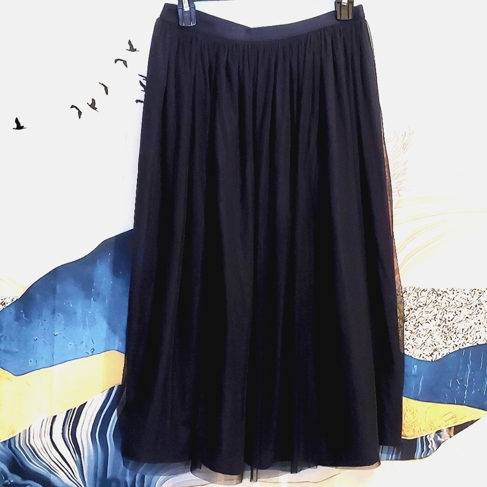 High-Waisted Dark Navy Skirt with Chiffon Layer, Uniqlo, Size M